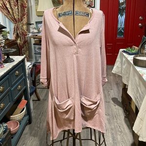 NWOT long blouse with quarter sleeve.